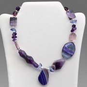 171 Enfilé violet (NC)