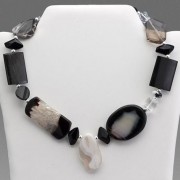 172 Enfilé noir (NC)